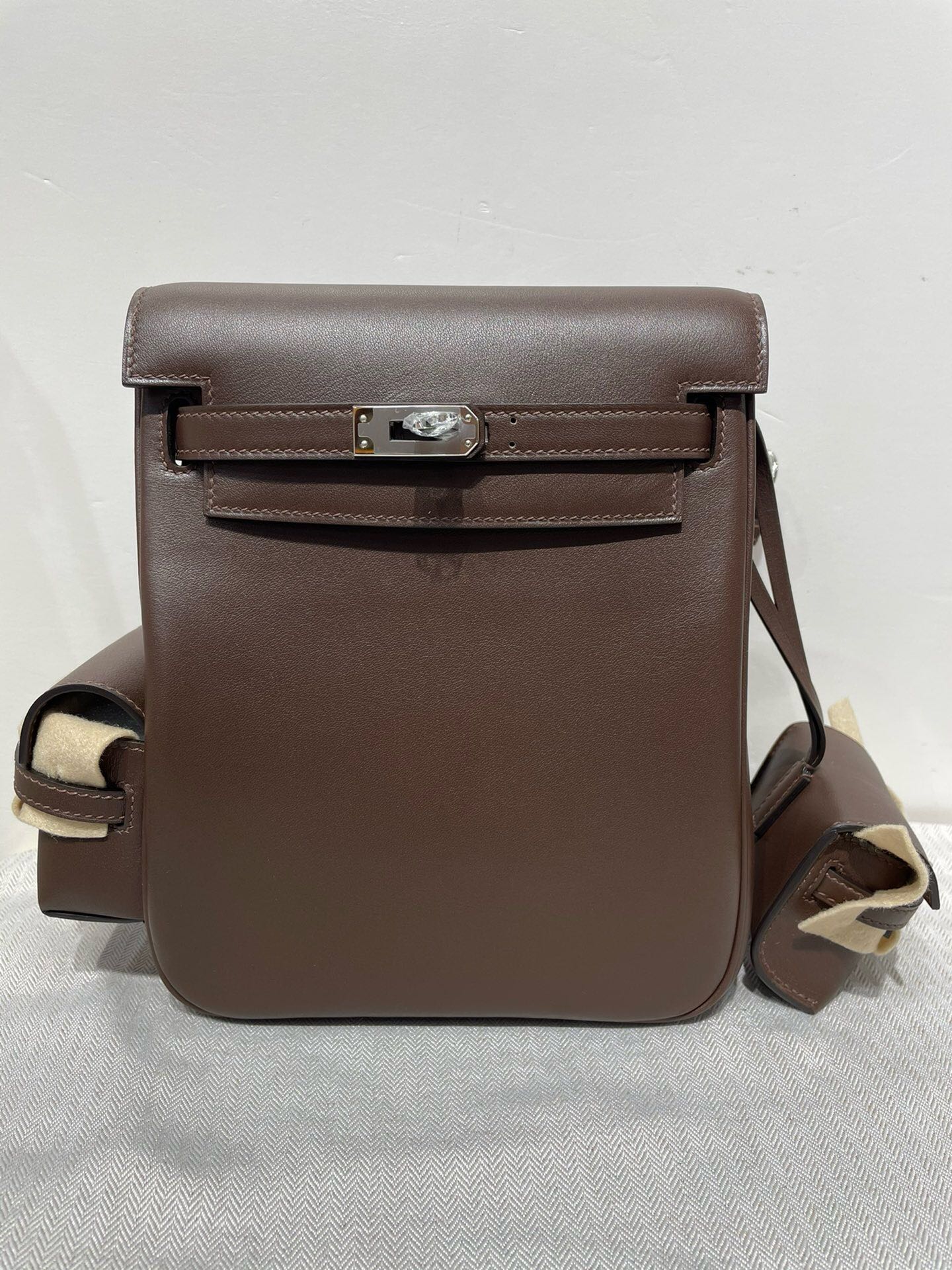 Hermes Kelly Ado Pockets Backpack In Caffee Swift Leather